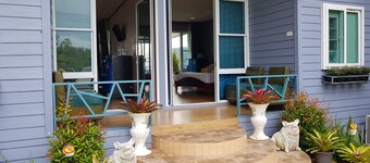 Baanmorkburi Resort