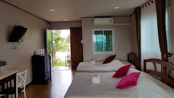 Deluxe Double Room, Non Smoking, Mountain View | Minibar, rollaway beds, free WiFi