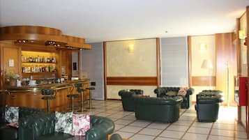 Bar (in der Unterkunft)