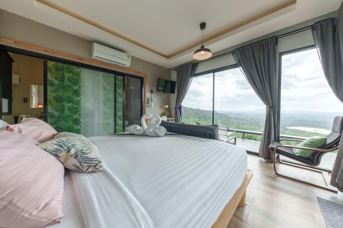 deluxe double room | desk, laptop workspace, rollaway beds, free wifi