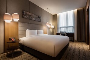 Royal Suite, 1 King Bed, Non Smoking | In-room safe, desk, blackout curtains, soundproofing - Ramada Seoul Sindorim Hotel (Seoul)