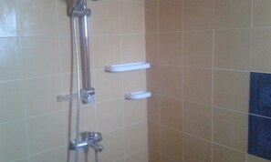 Apartment, Partial Sea View (Casale Lucia) | Bathroom