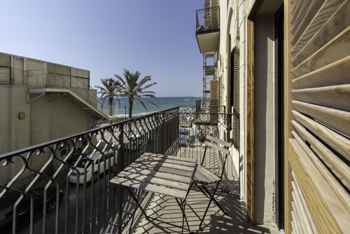 MAMAD - Jaffa Charm Seaview Stay by Sea N' Rent