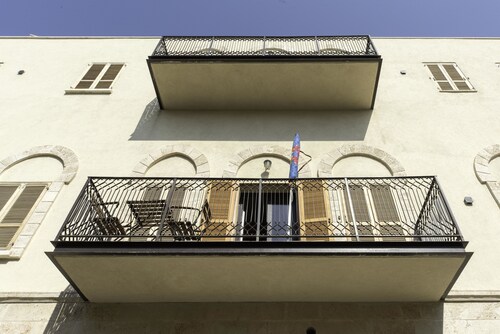 MAMAD - Jaffa Charm Seaview Stay by Sea N' Rent