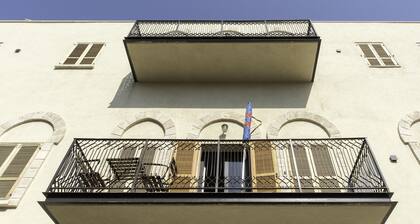 MAMAD - Jaffa Charm Seaview Stay by Sea N' Rent