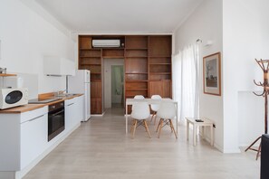 Appartement, 1 slaapkamer (Front) | Dineren op de kamer