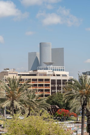 View from property - Sea N'Rent - 83 J.L Gordon Tel Aviv (Tel Aviv)