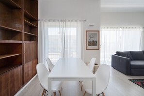 Appartement, 1 slaapkamer (Front) | Dineren op de kamer