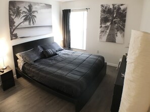 4 habitaciones, escritorio, tabla de planchar con plancha y wifi gratis 