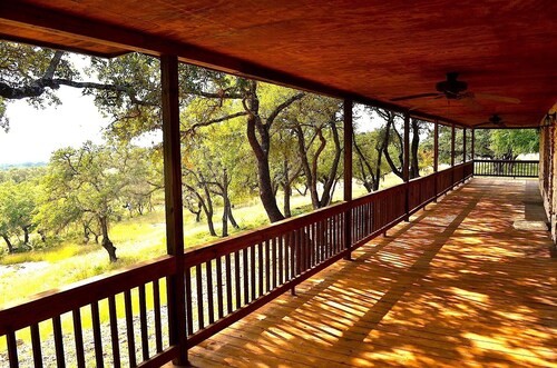 11 acre Hill Country Retreat with a 2000 sq ft deck.