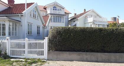 Historic manor house from 1860 with 2 full floors