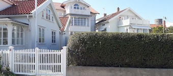 Historic manor house from 1860 with 2 full floors