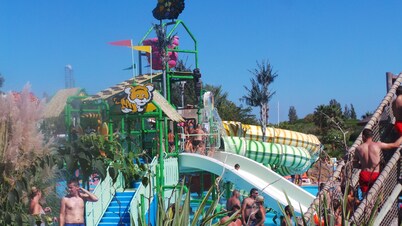 Villa la schooner air-conditioned swimming pool 5 minutes walk from the beach of sete