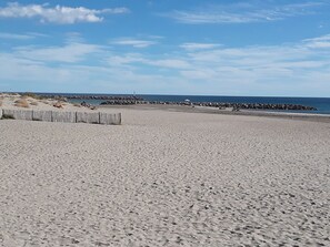 In Strandnähe, Liegestühle