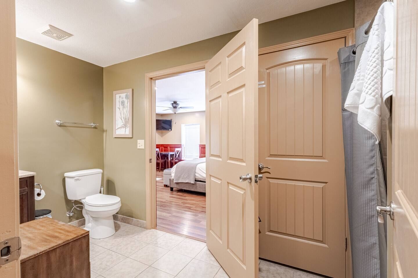 1 bedroom, iron/ironing board, free WiFi, bed sheets