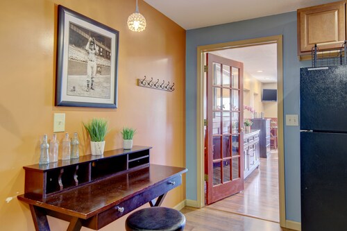 Luxury European Style Executive Large Apartment Near Sevierville and Knoxville