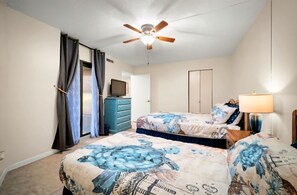2 chambres, fer et planche à repasser, Wi-Fi, draps fournis