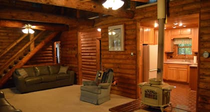 Caba de madera en 25 acres