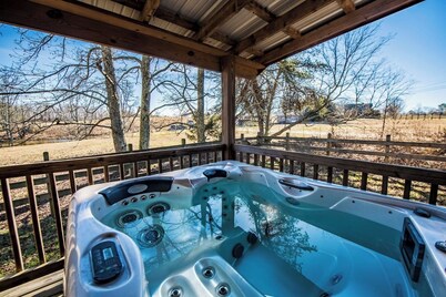 Bass Cabin with hot tub