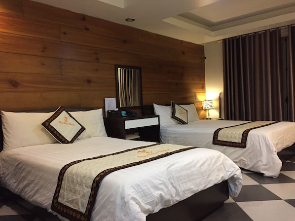 Minibar, desk, soundproofing, free WiFi