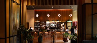 Fairlane Hotel