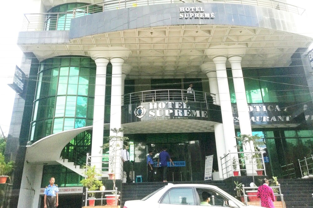 Hotel Supreme
