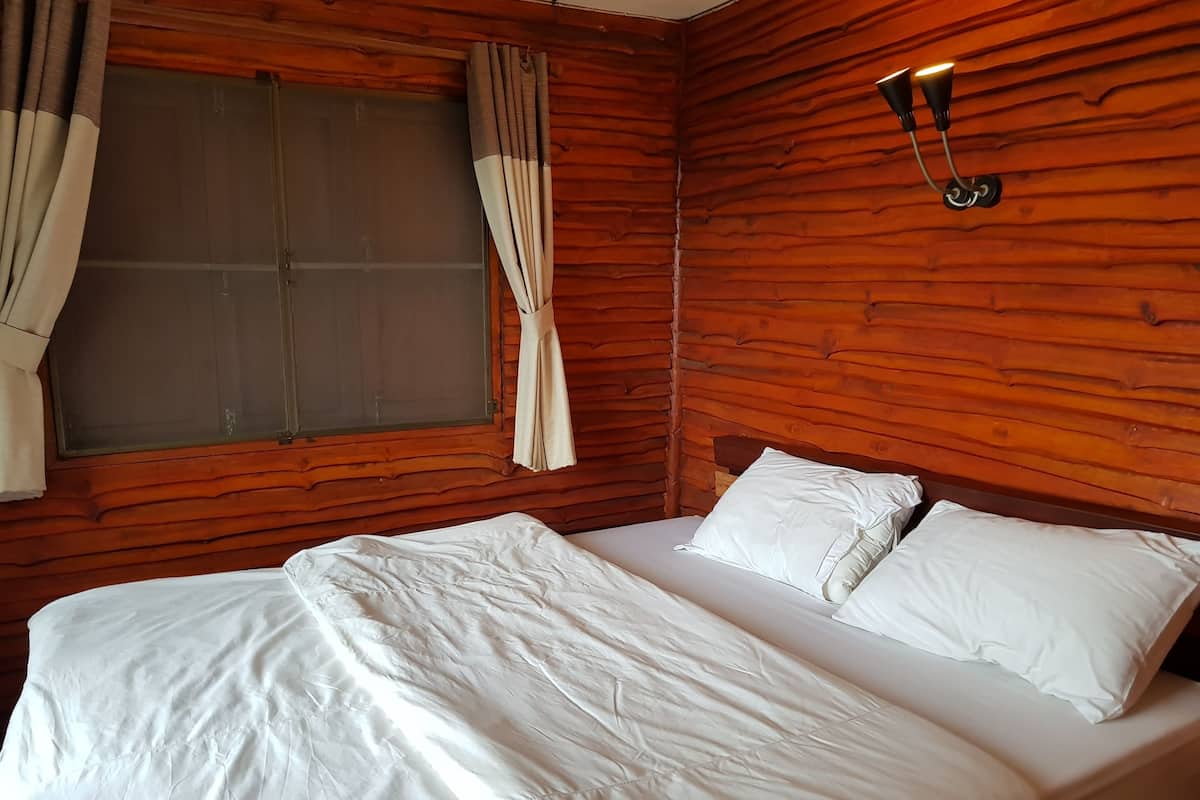 Phukho 3 Room with Fan | Free WiFi