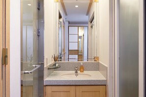 Bathroom - Willow House Hongdae (Seoul)