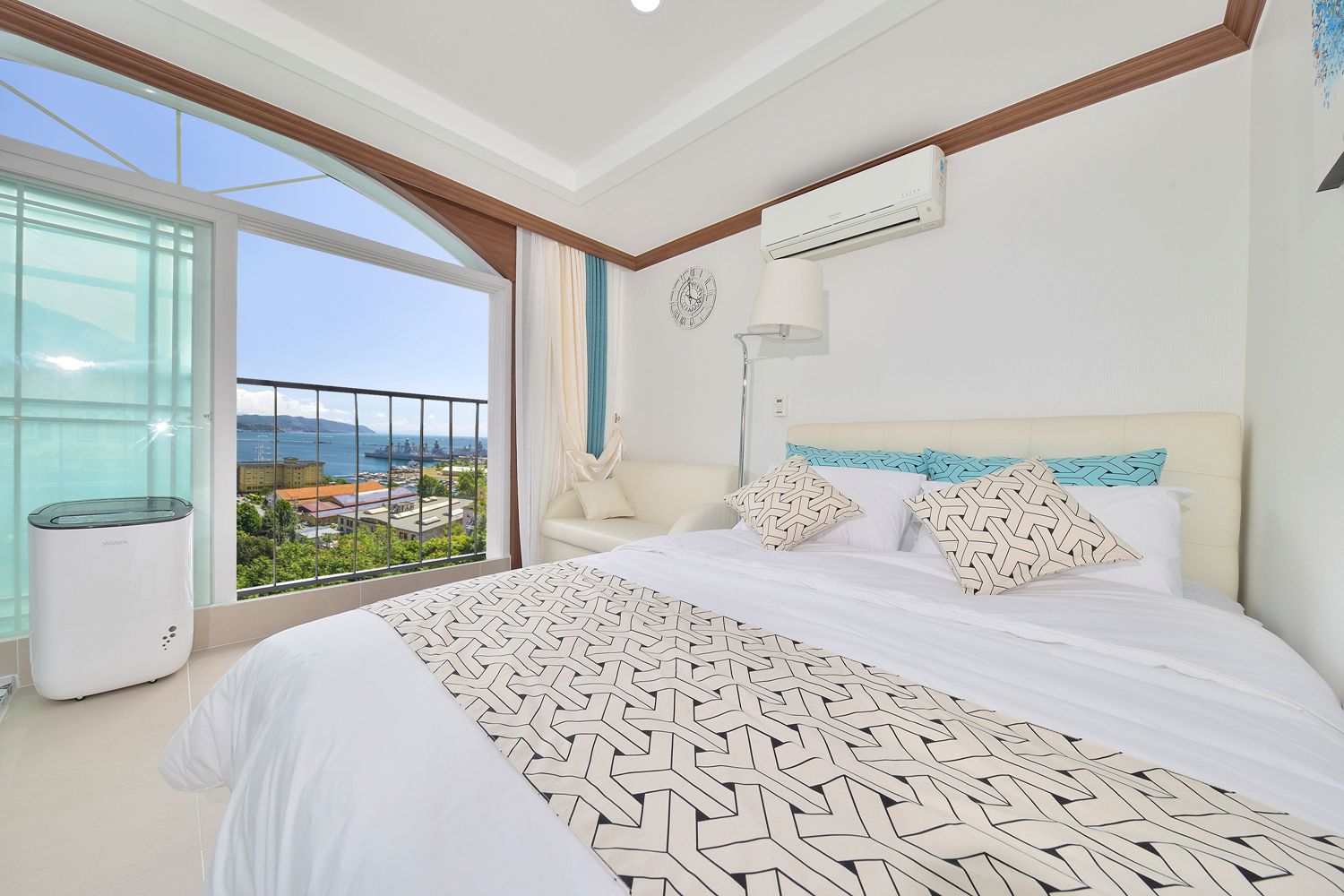 201 | 高級寝具、WiFi (無料)