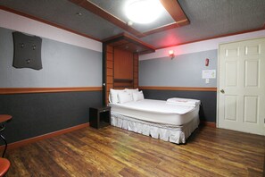 Kamar Standar | Meja kerja, Wi-Fi gratis, dan seprai linen