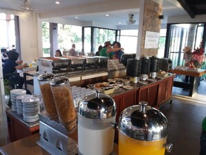 Buffet breakfast for a fee - The Bloom By TV Pool (Pak Chong)