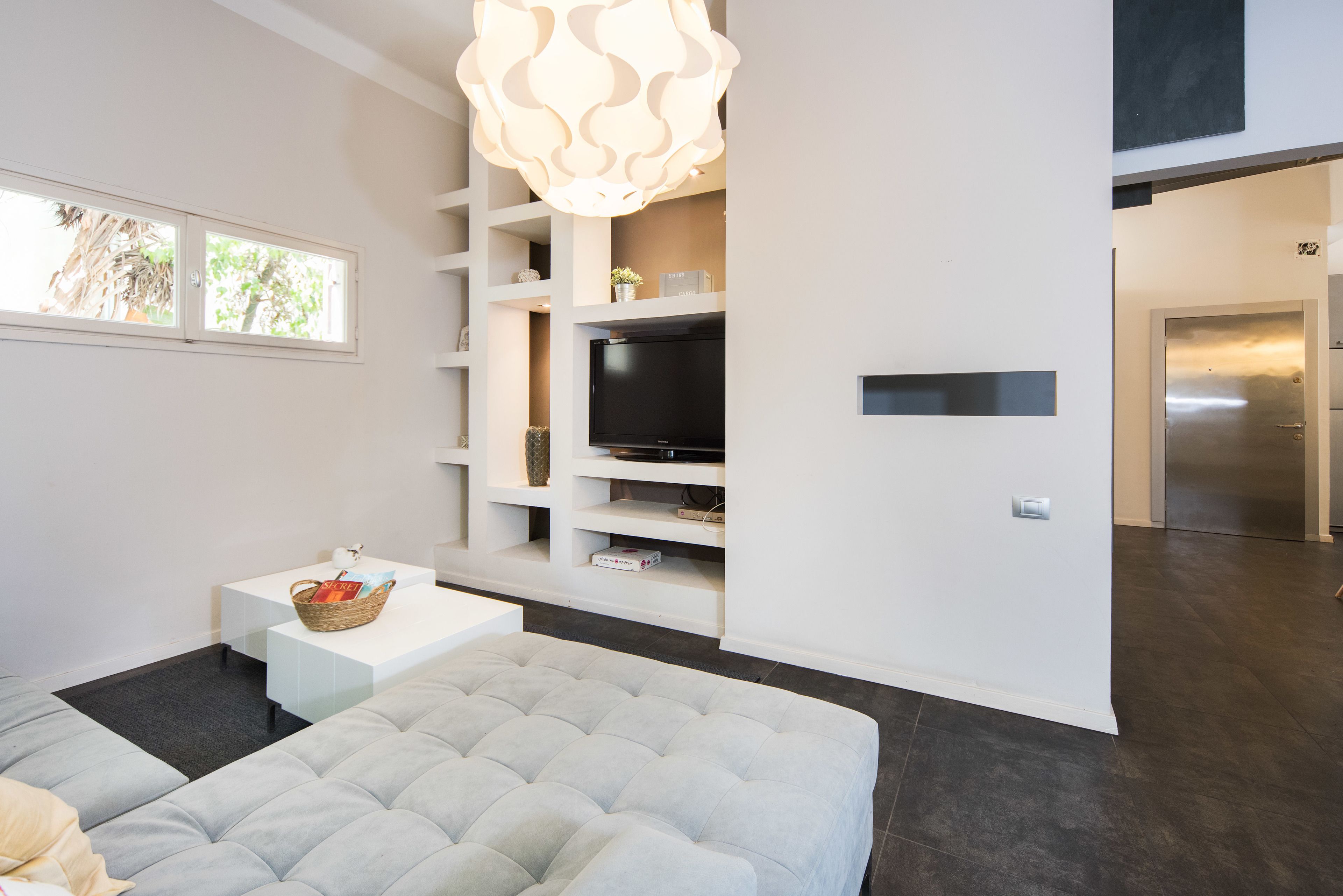 Apartemen | Area keluarga | TV layar datar