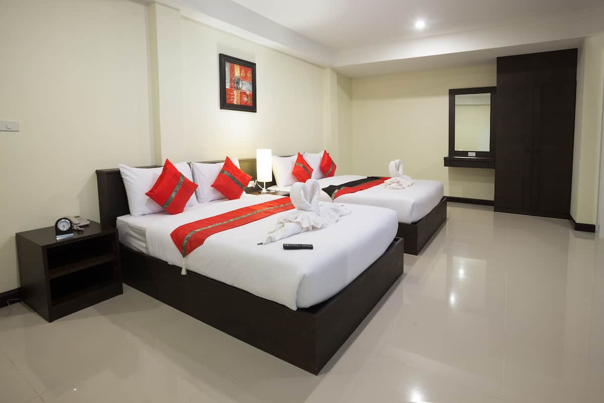Family Room, Kitchenette | Minibar, in-room safe, desk, free WiFi