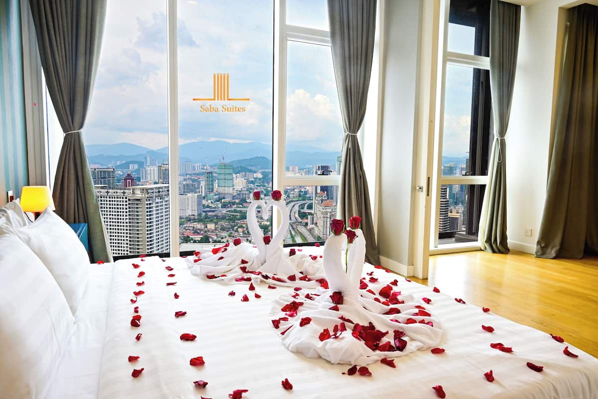 Premier One-Bedroom Executive Suite | View from room