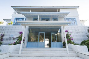 Entrada de la propiedad