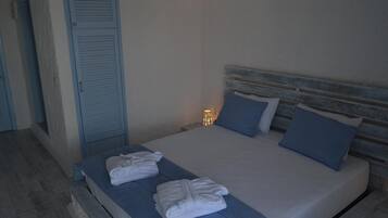 Sengetøy av topp kvalitet, safe på rommet, skrivebord og lydisolert