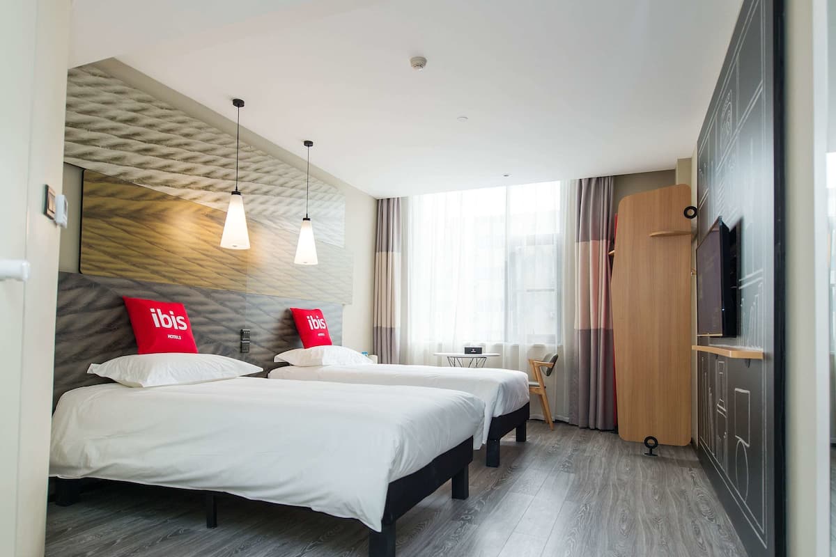 Blackout drapes, free WiFi, wheelchair access