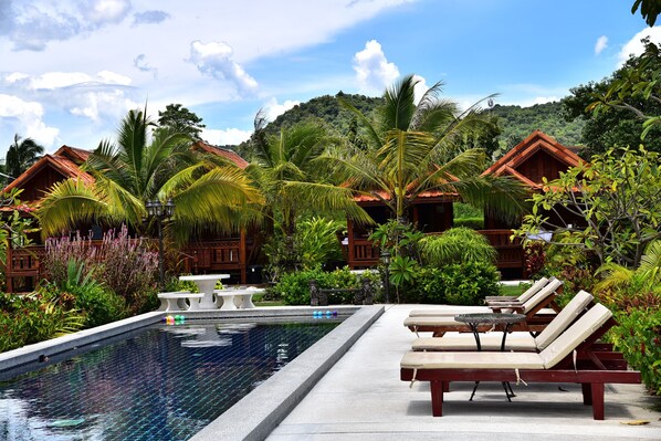 Outdoor pool - Thai House Resort (Pranburi)