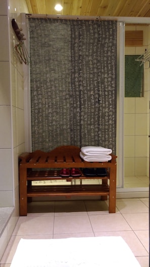 Bathroom shower