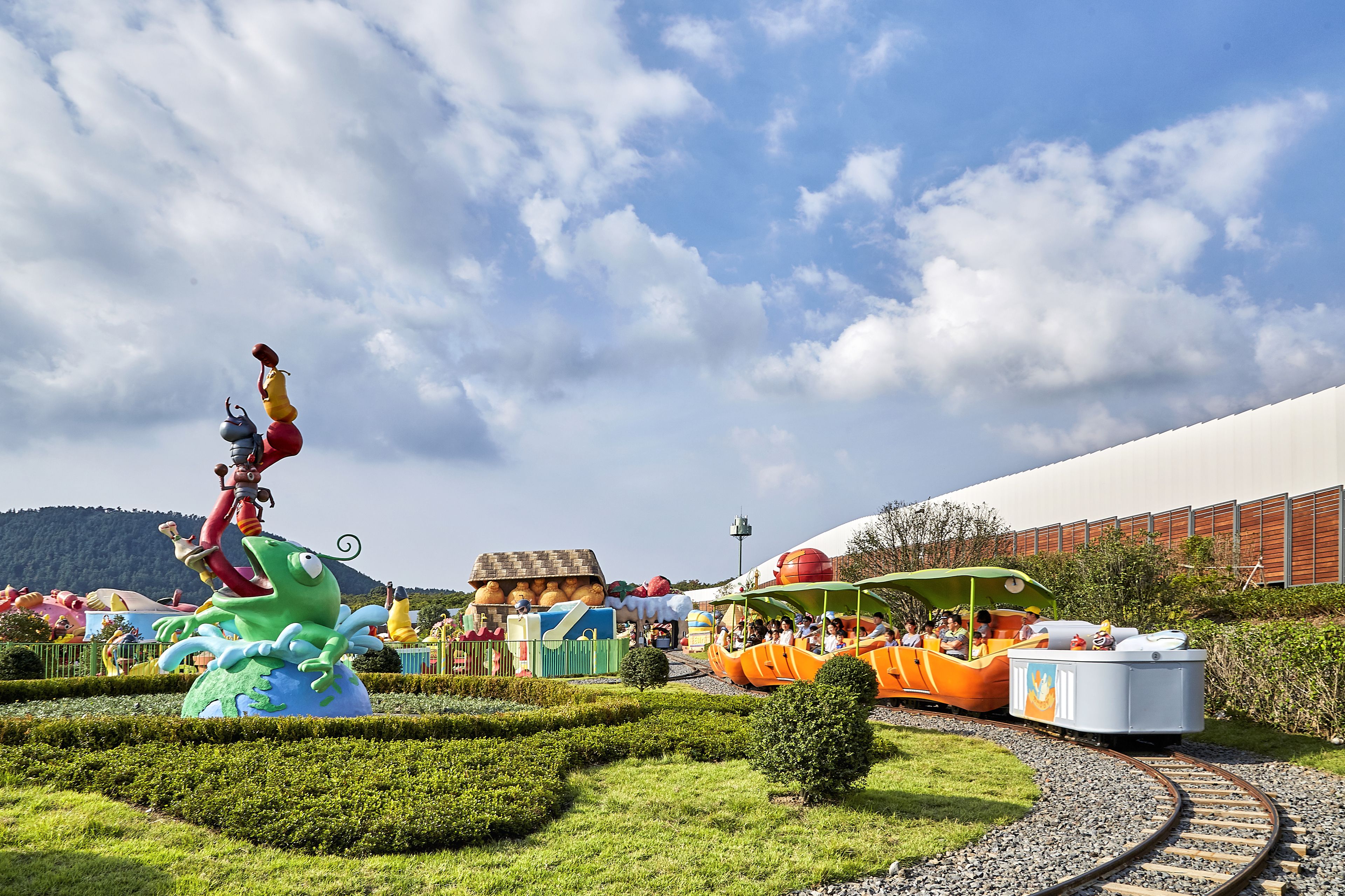 children’s play area – outdoor