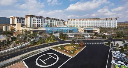 Landing Jeju Shinhwa World Hotels & Resorts