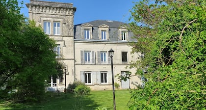 ChĂąteau de Champblanc