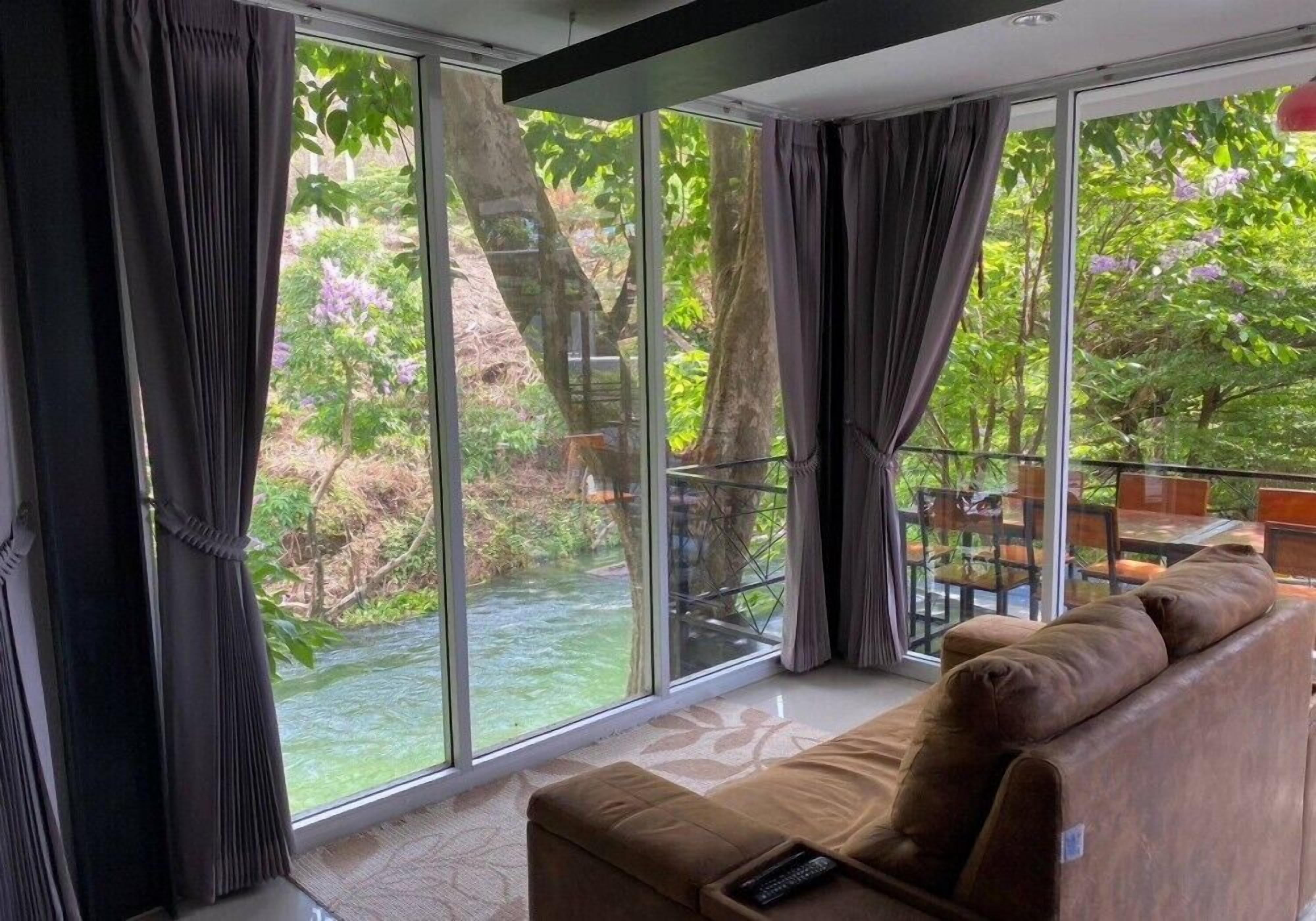 Habitación familiar | Wifi gratis y ropa de cama 