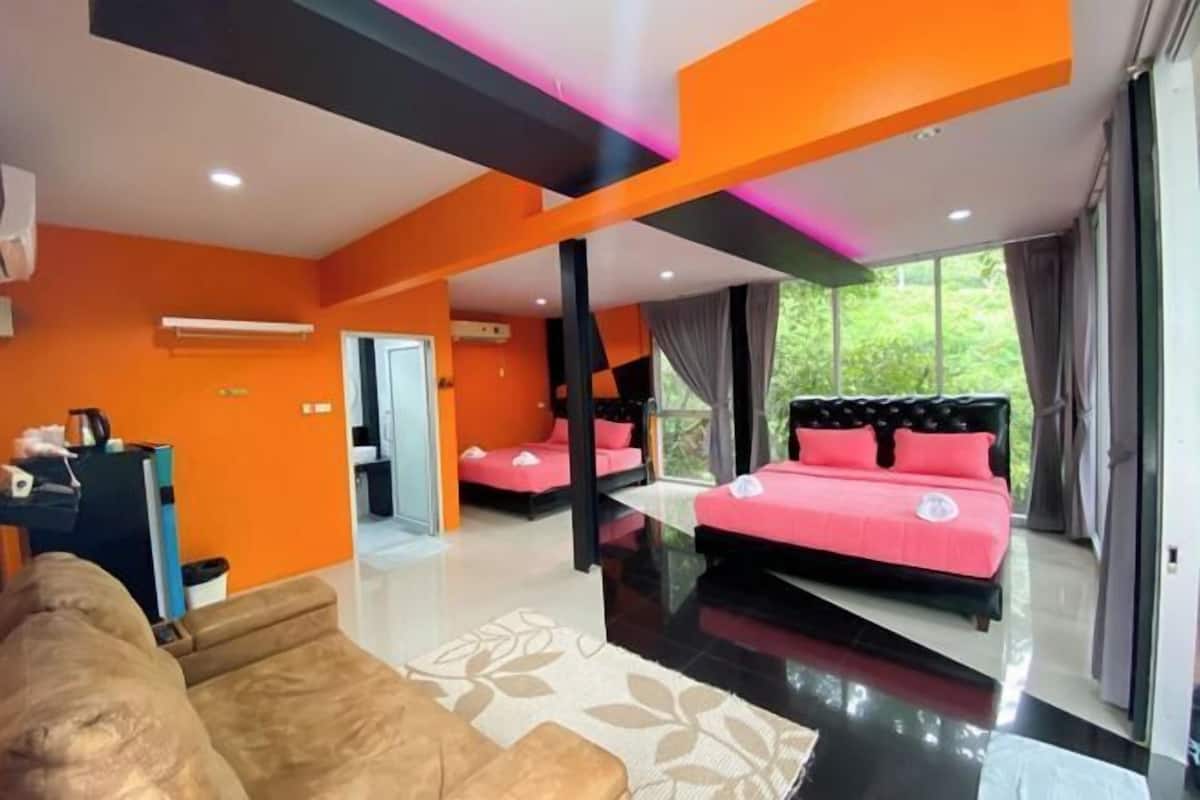 2 bedrooms, free WiFi, bed sheets
