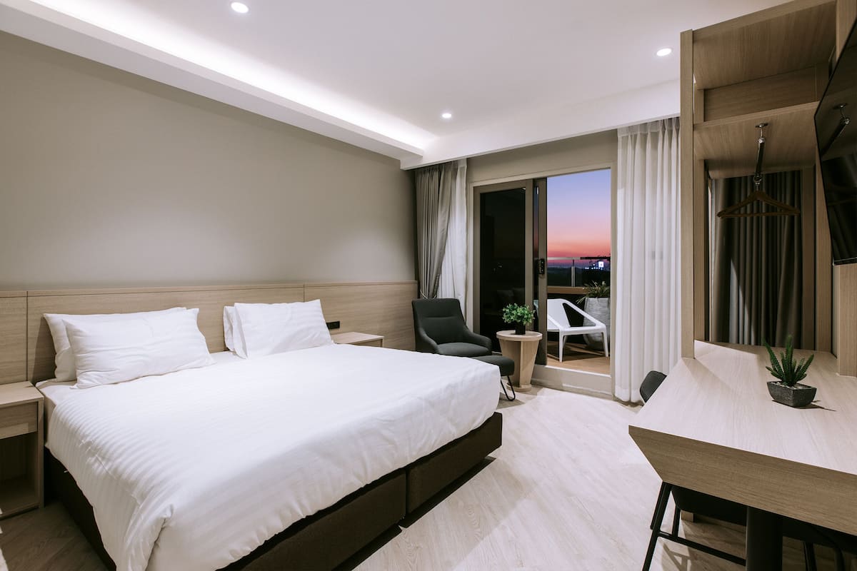 Habitación doble superior, balcón | Escritorio, espacio para trabajar con laptop y wifi gratis