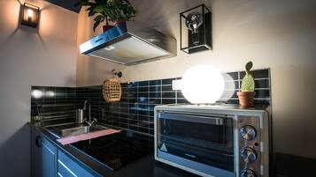 Shared fridge, microwave