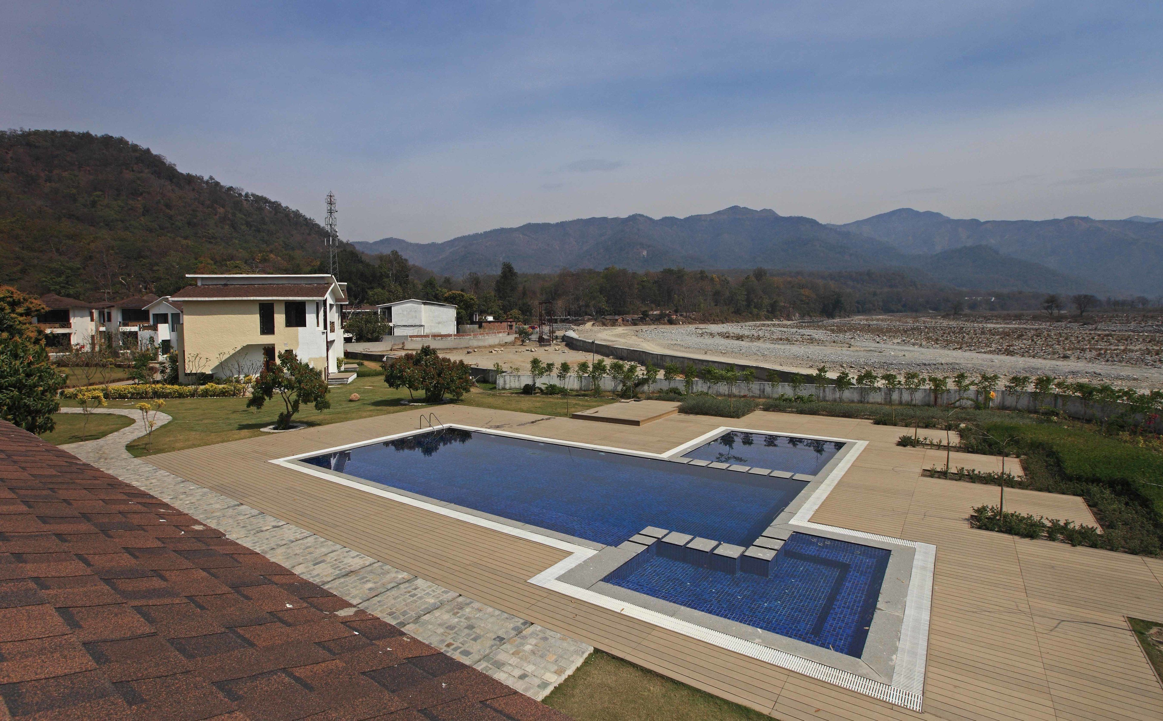 Kolam renang outdoor