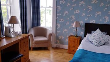 Iron/ironing board, free WiFi, bed sheets