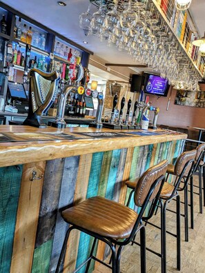 Bar (on property) - Havelock Hotel (Nairn)