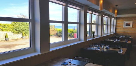 Dining. Havelock Hotel